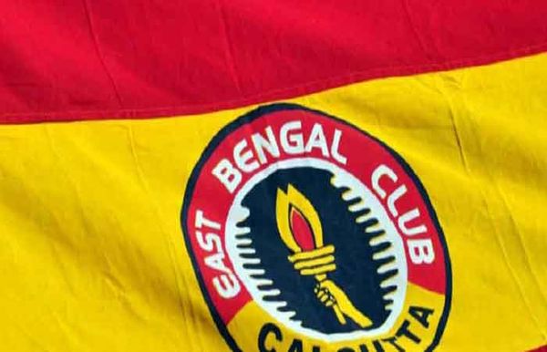 Supporting East Bengal, living an unparalleled madness.
